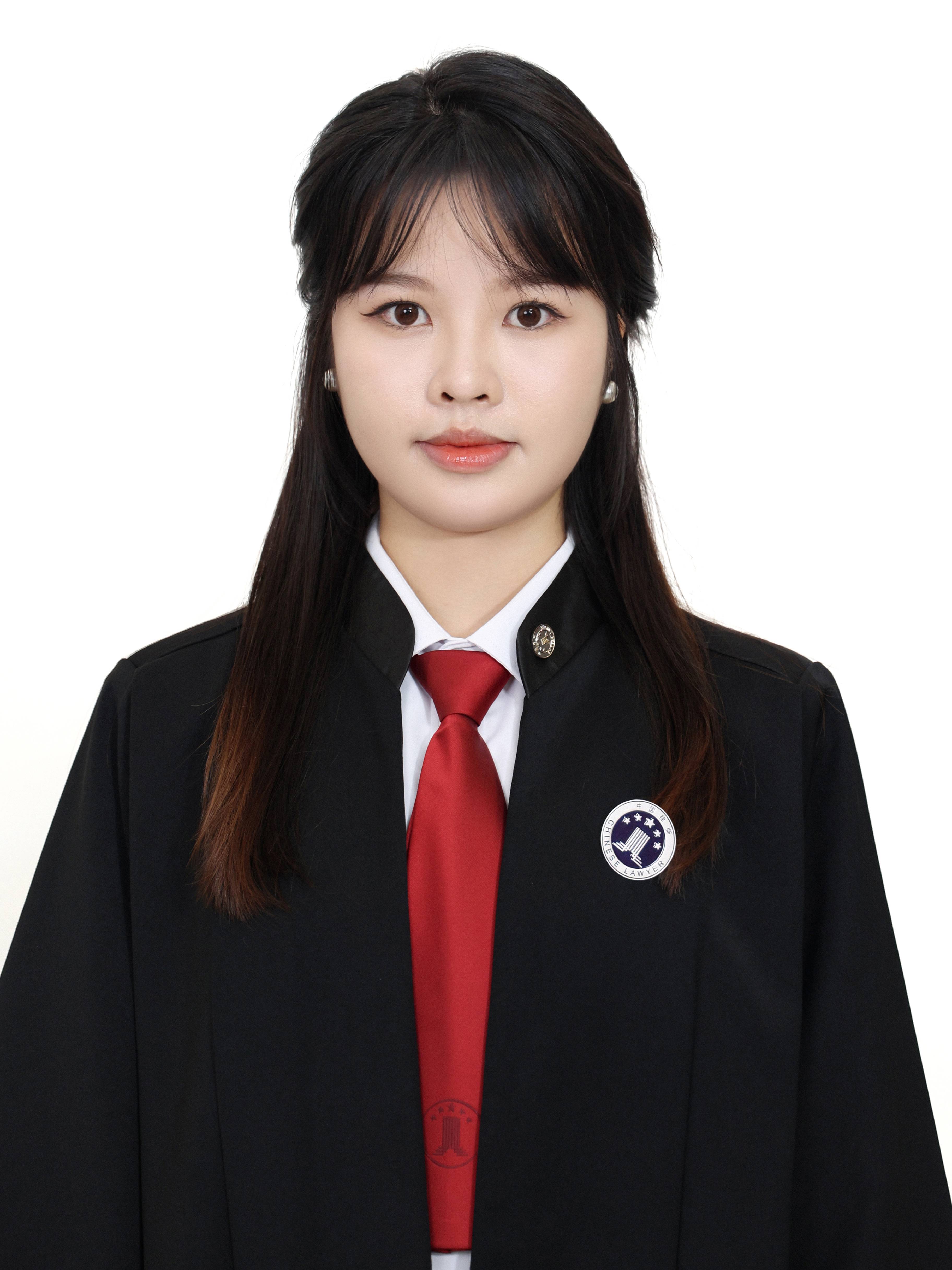 许彤彤 律师